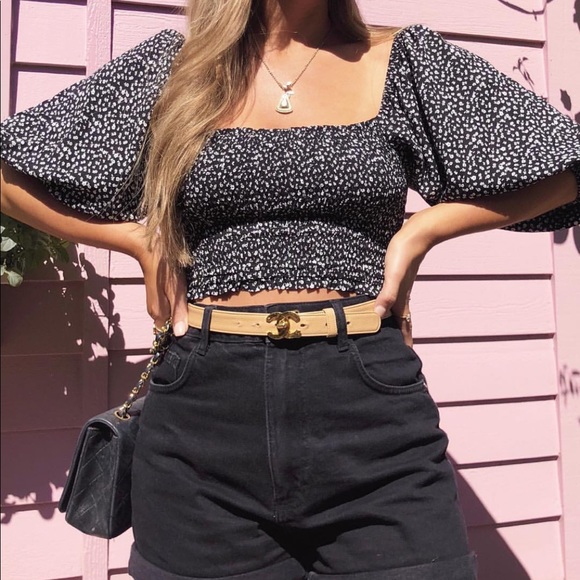 Forever 21 Tops - Floral Puff Sleeve Smoked Black Top